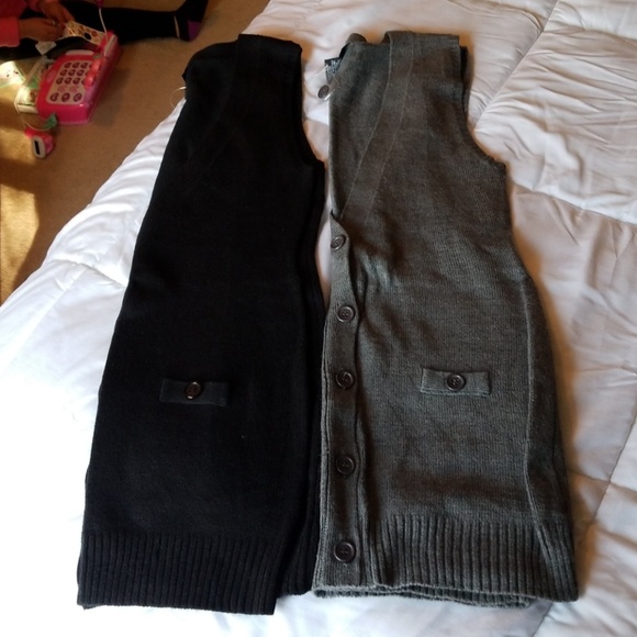 BUNDLE OF 2 | SWEATER VESTS NWT! SIZE M - Picture 2 of 5